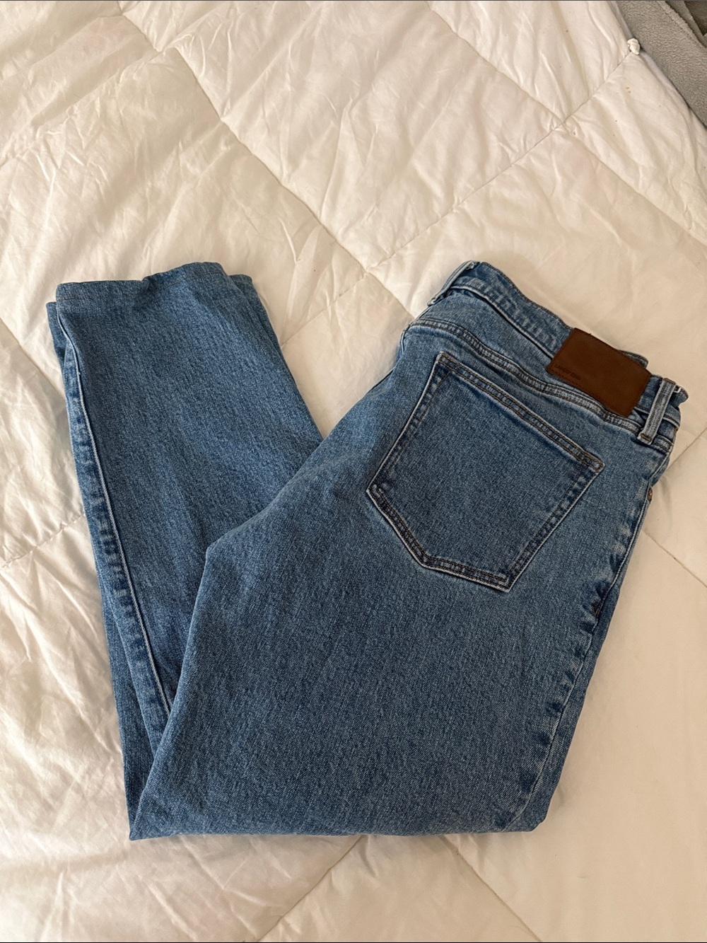 Men’s Lands’ End Square Rigger Jeans- size 34 straight/relaxed fit, light wash